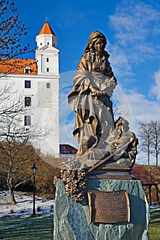 Statue of Elizabeth of Thuringia