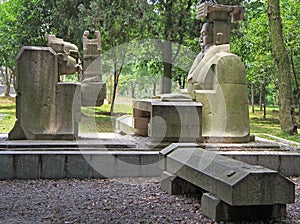 Statue of emperor and his loyal servant, Wuhan