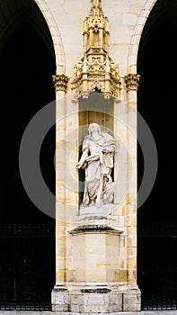 statue on facade of Orleans Catheral