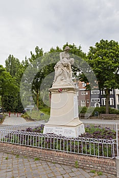 Statue of the Fallen