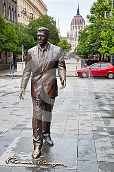 Statue of the former U.S. President Ronald Reagan in Budapest