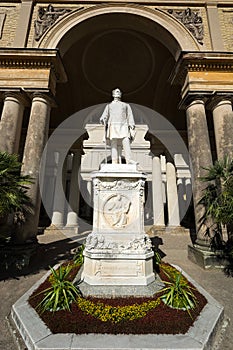 Statue of Friedrich Wilhelm IV in front of Orangery Palace