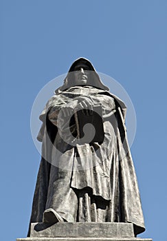 The Statue of Giordano Bruno photo