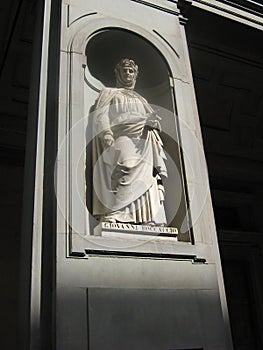Statue of Giovanni Boccaccio photo