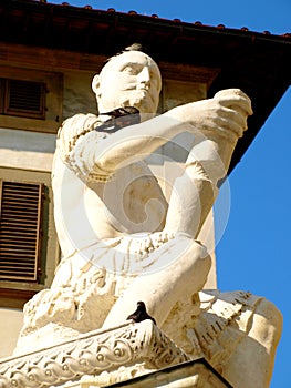 Statue of Giovanni delle Bande Nere photo