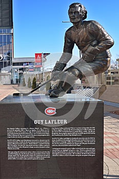 Statue of Guy Lafleur