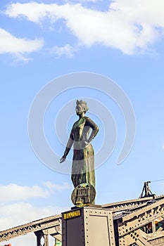 Statue of Hammonia at the Brooks