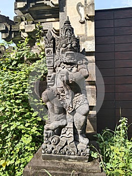 statue of hanuman character from mahabharata story