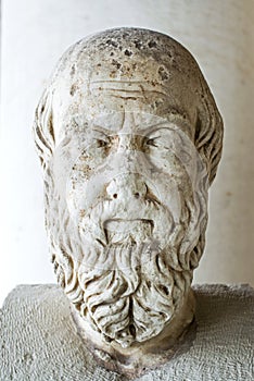 Statue of Herodotus