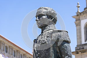 statue in honor of D.Luis in the square of CovilhÃ£