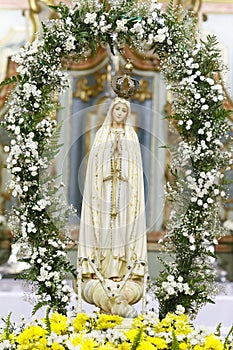 Statue of the image of Our Lady of Fatima photo