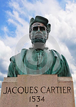 Statue of Jacques Cartier