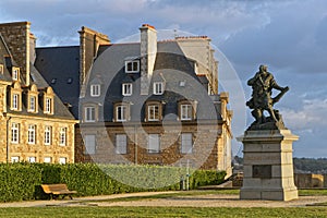 Statue of Jacques Cartier on the ramparts