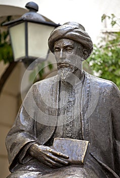 Statue of the Jewish scholar Moses Maimonides, Rabbi Mosheh Ben Maimon, Cordoba, Andalusia