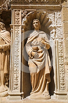 Statue of John the Apostle at the Saint Thomas Church of Haro, L