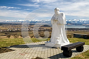Socha Jána Pavla II. v Kline