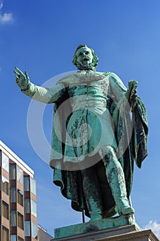 Statue of Joseph von Etooes