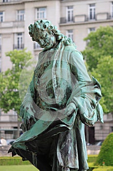 Statue of Jules Hardouin Mansart