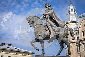 Statue of King Daniel