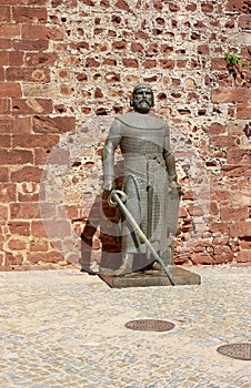 Statue of King Dom Sancho
