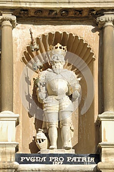 Statue of King James I, Cambridge, Trinity college photo