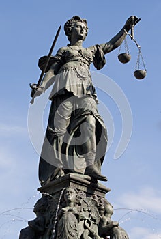 Statua da signora giustizia 