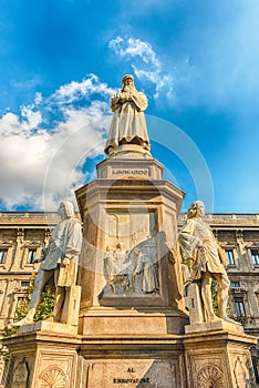 Statue of Leonardo da Vinci in Milan, Italy photo
