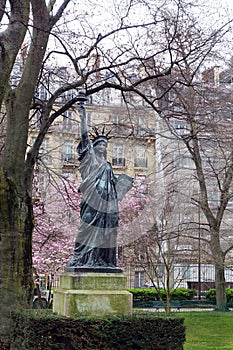 Statue of Liberty, Jardin du Luxembourg, Paris, France photo
