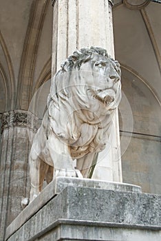 Statue of Lion I
