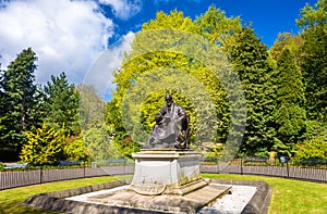 Statue of Lord Kelvin in Kelvingrove Park - Glasgow photo