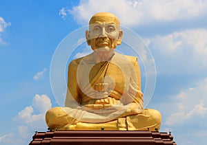 Statue of Luang Phor Thuad.