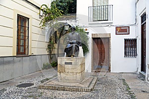 Statue of Maimonides in Cordoba, Spain.