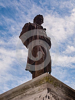 A statue of a man at the Indianapolis Soldiers Sailors Monument