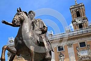 Statue Marco Aurelio in Rome, Italy photo