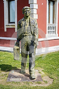 Statue of Migrant in Cangas de Onis, Asturias