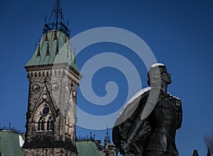 Statue in ottawa