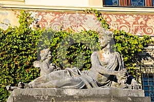 statue at Peles castle