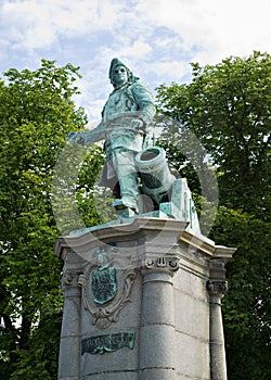 Statue of Peter Wessel Tordenskjold