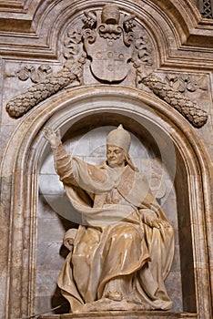 Statue of Pope Pius III in Siena Cathedral