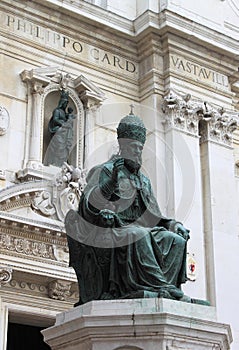 Statue of Pope Sixtus V in Loreto