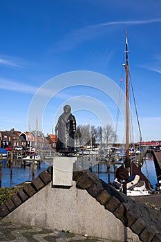 Statue of Queen Wilhelmina