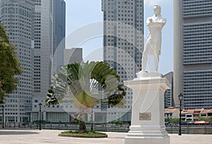 Statue of Raffles at historical site in Singapore