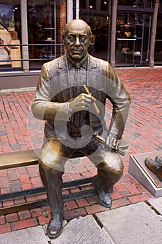 Statue of Red Auerbach