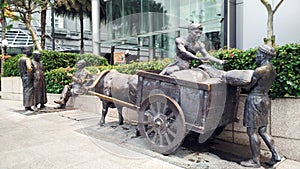 Statue at the roadside in Singapore