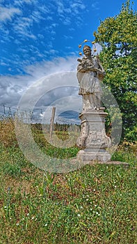 Estatua de santo de o en más cercano Chequia 