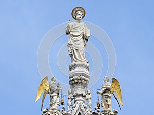 Statue of Saint Marc photo