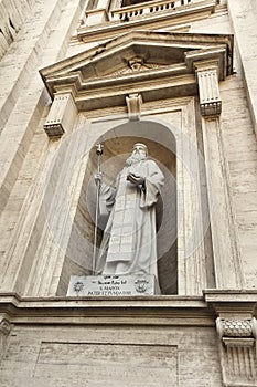 Statue of Saint Maroun, Saint Peter's Basilica