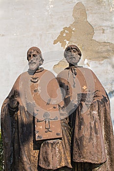 Socha svätých Cyrila a Metoda