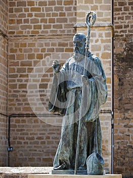 Statue of San Veremundo - Villatuerta photo