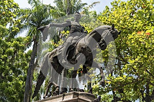 Statue of Simon Bolivar in the Plaza de BolÃÂ­var Cartagena